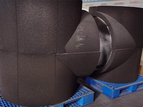 泡沫玻璃保溫管殼